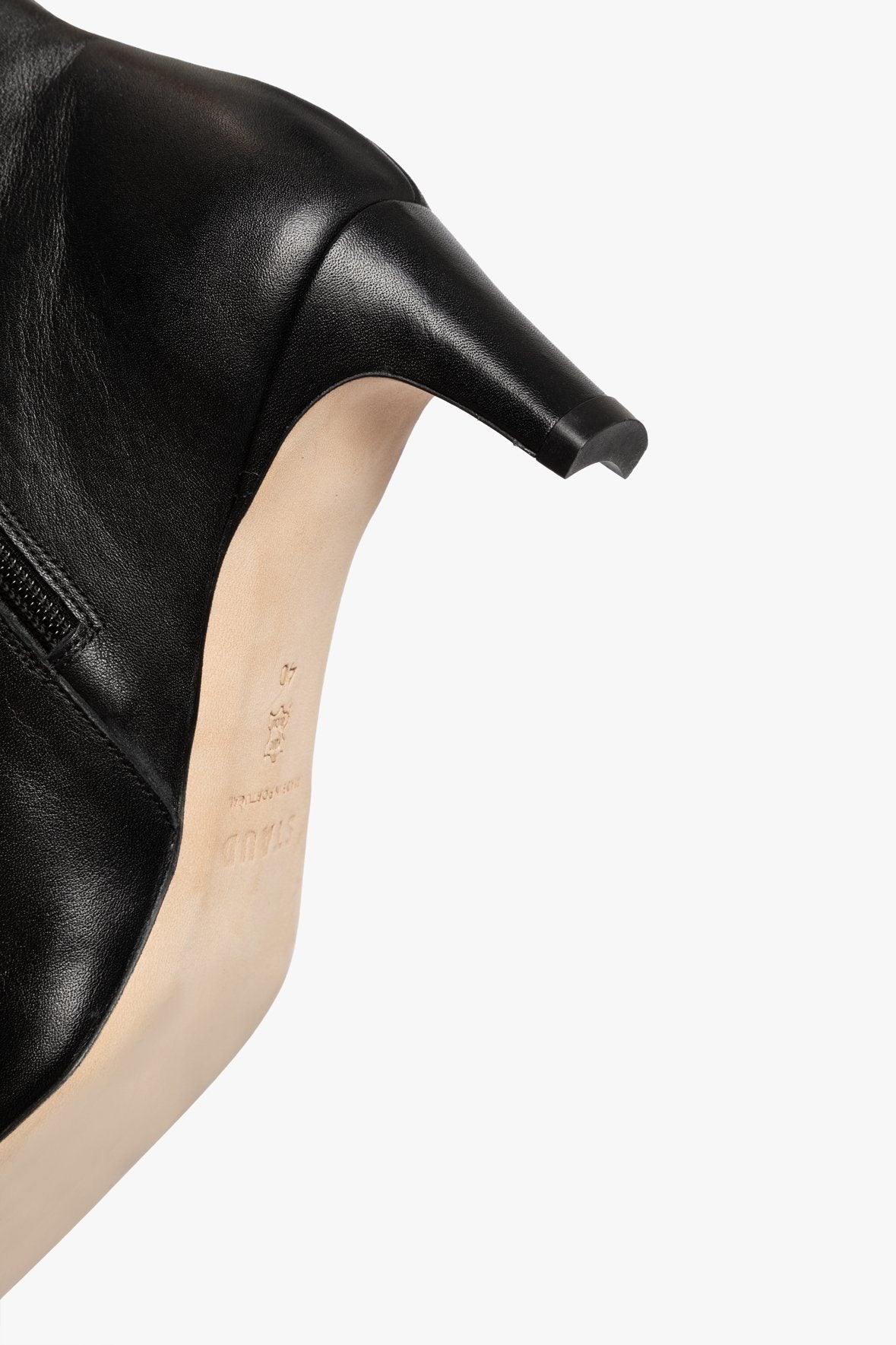 WALLY ANKLE BOOT | BLACK - Image 6